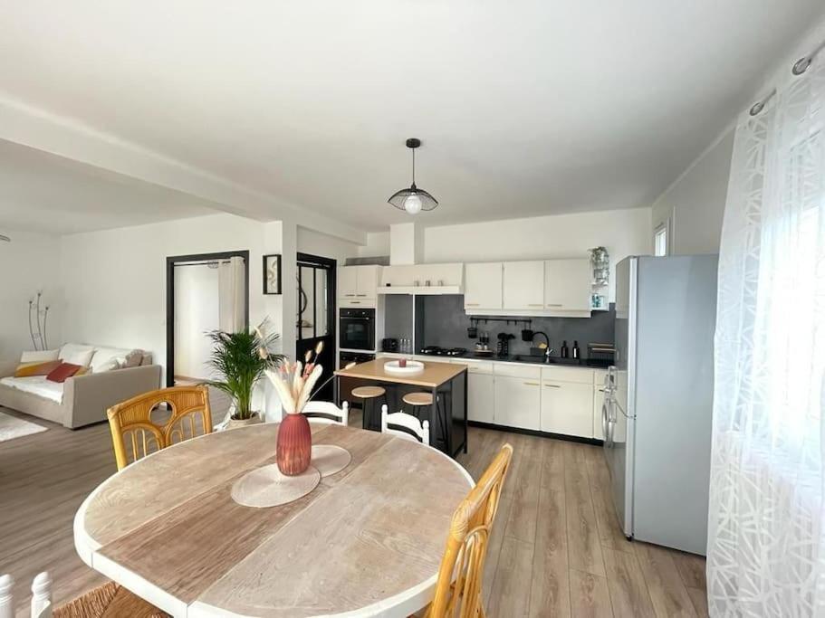Superbe Appartement Avec Salle De Jeux Vaux-les-Saint-Claude Екстер'єр фото